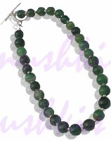 Single Row Green Aventurine Gem Stone Necklace - click here for large view