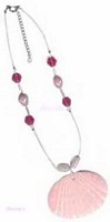 Pink,Red Beaded Pendant Necklace - click here for large view